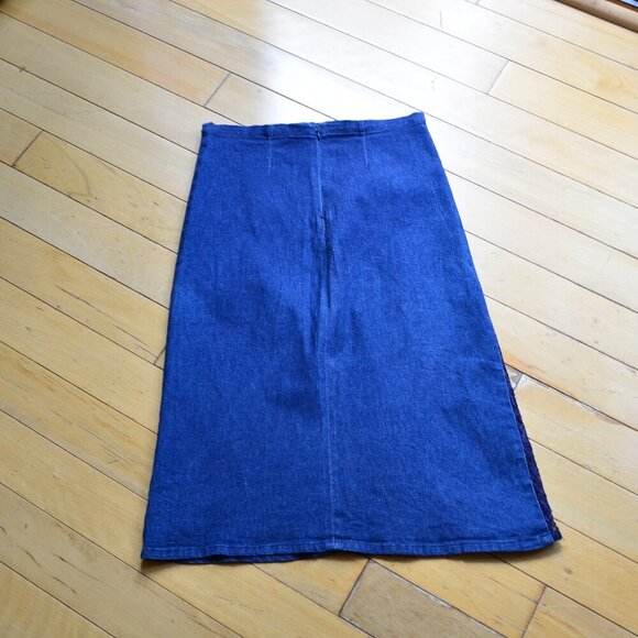 Vintage Anthropologie Denim Skirt with Lace Trim Size XS - Picture 6 of 6